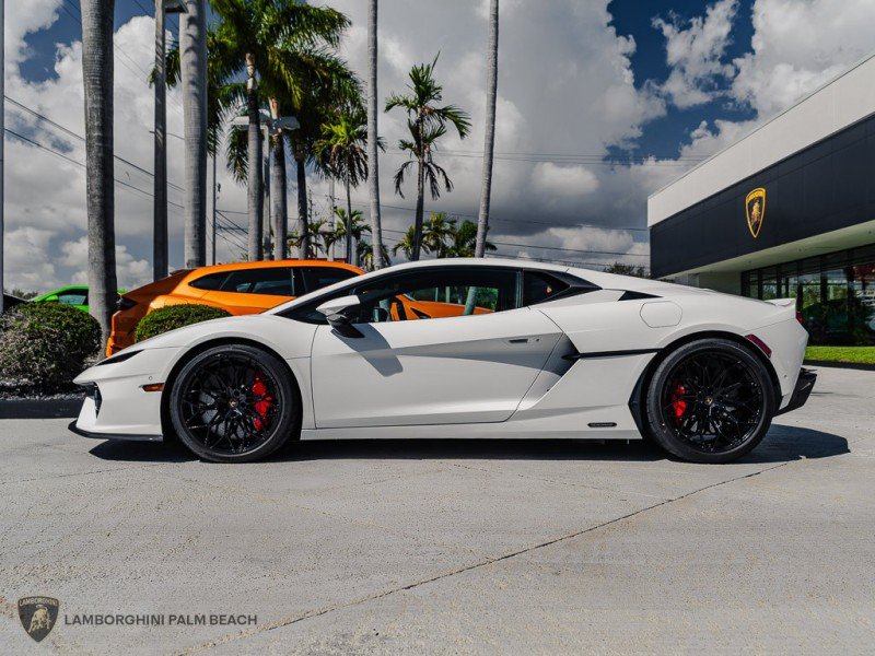 Used 2026 Lamborghini Temerario AWD/4WD image 2