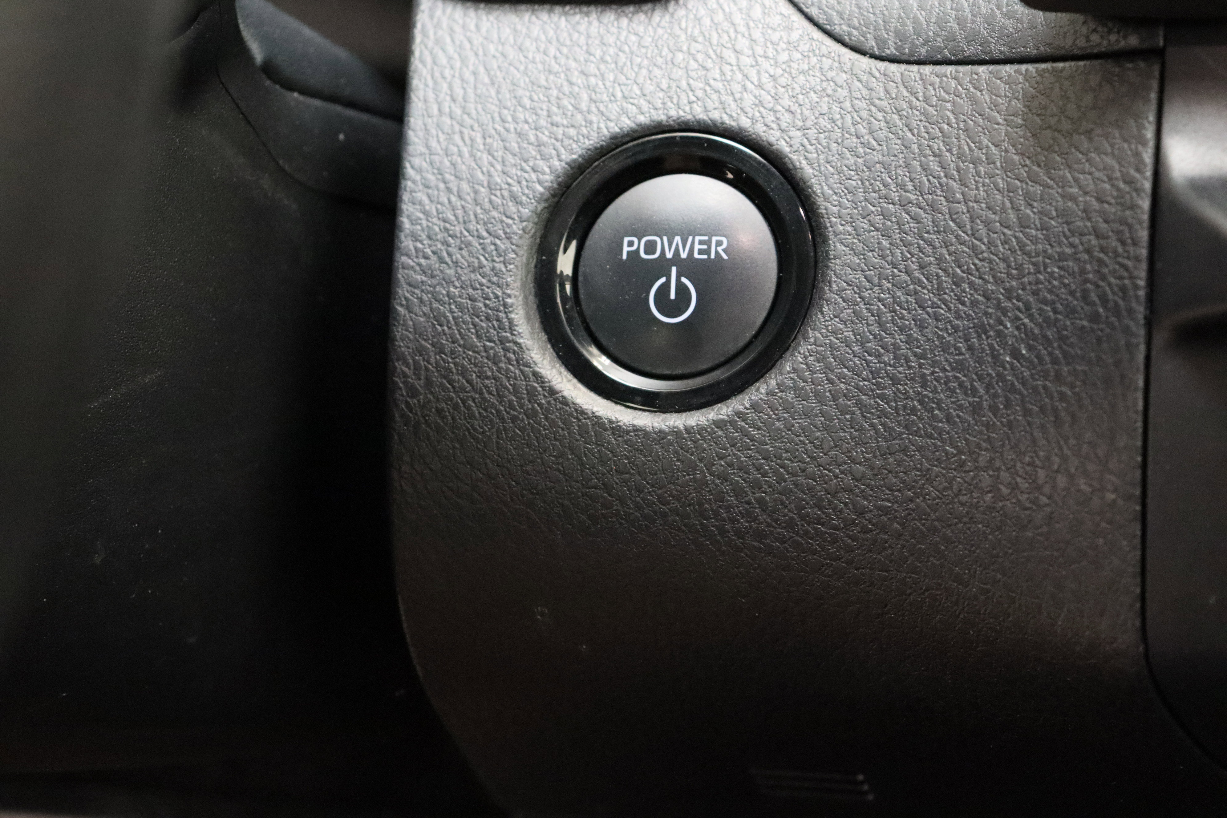 Used 2025 Toyota Camry LE FWD image 17