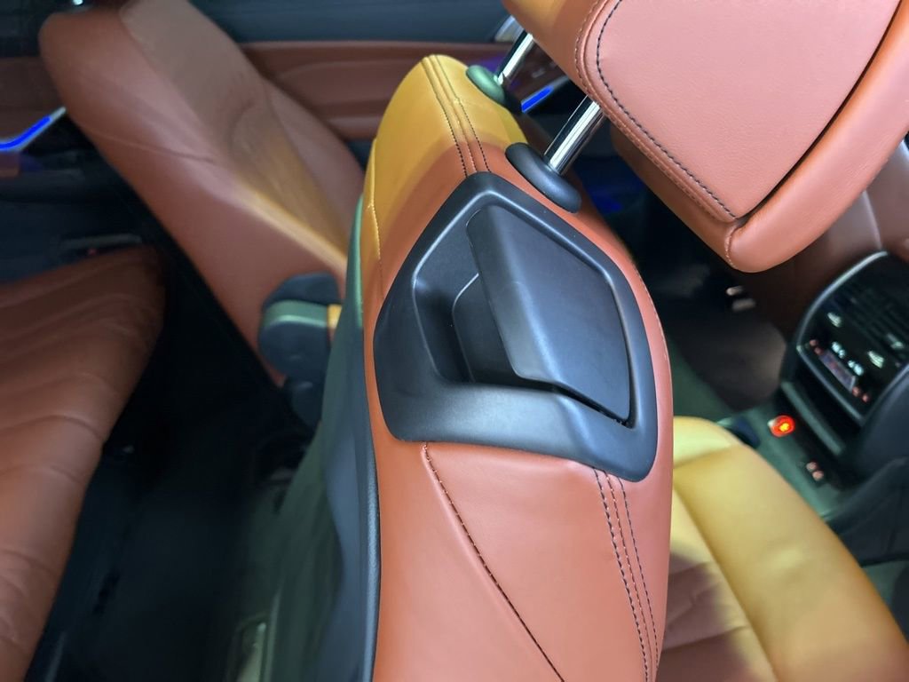 Used 2023 BMW X7 M60i w/ Executive Package image 34