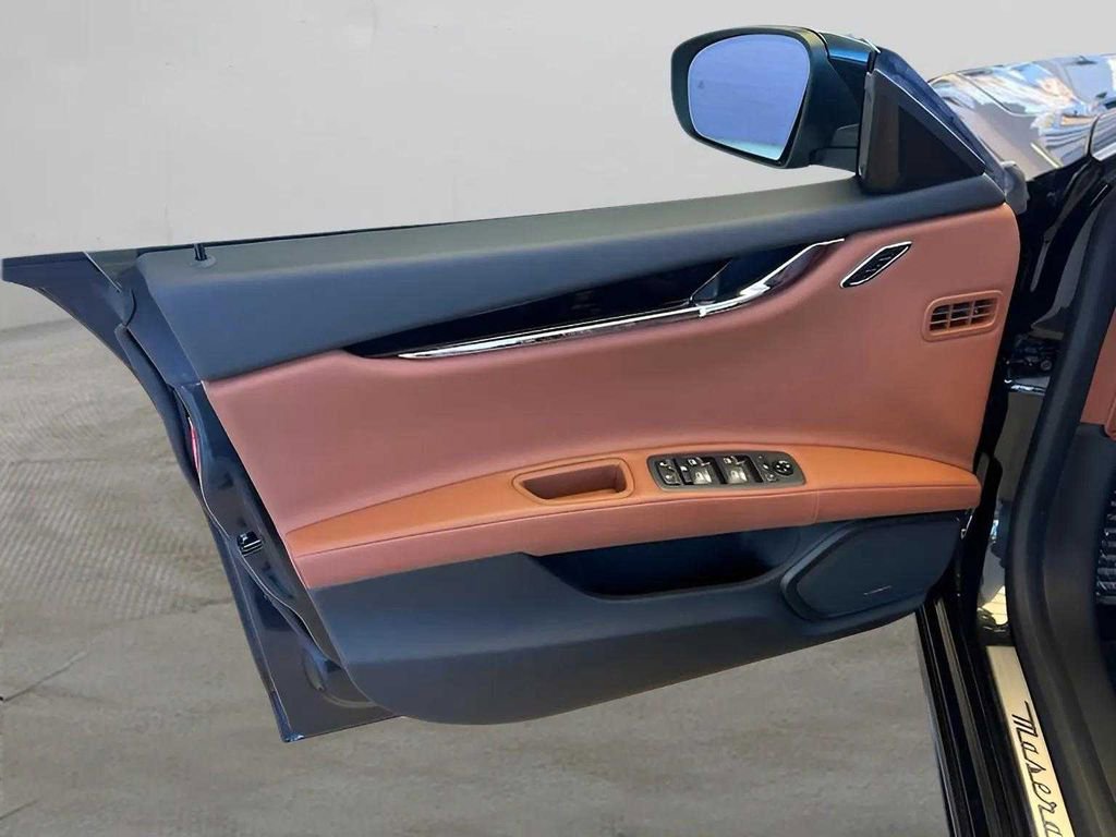 Used 2022 Maserati Quattroporte GT image 13