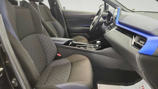 Used 2021 Toyota C-HR XLE FWD image 22