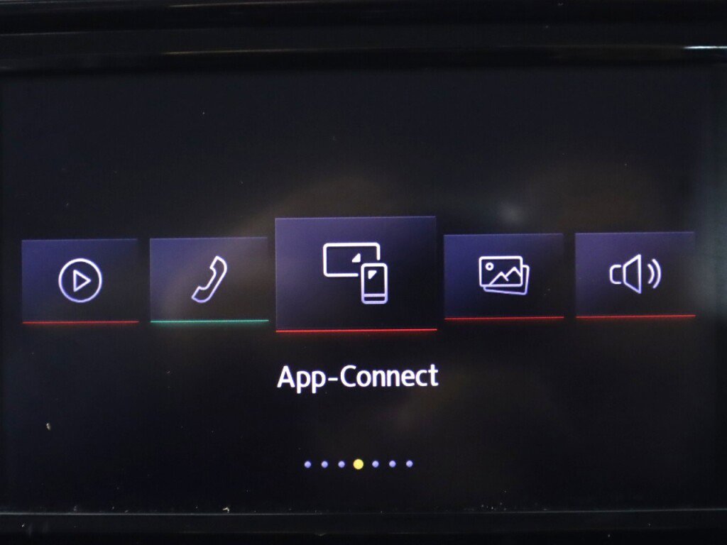 Used 2020 Volkswagen Passat 2.0T SE image 17