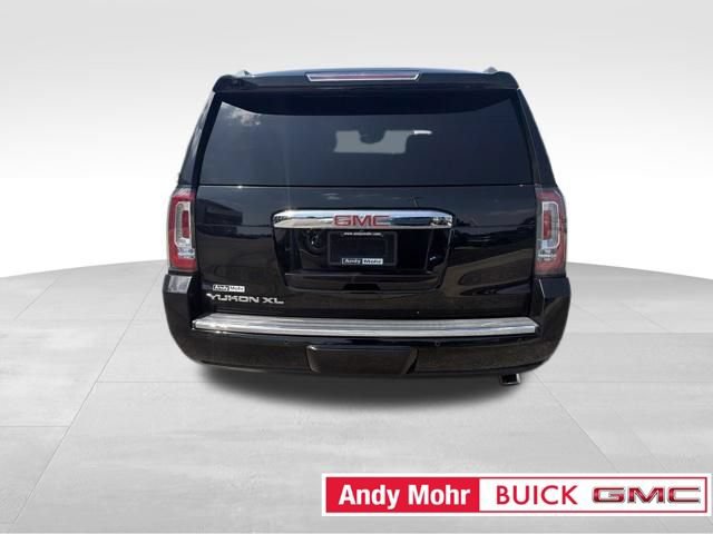 Used 2017 GMC Yukon XL Denali w/ Open Road Package AWD/4WD image 10