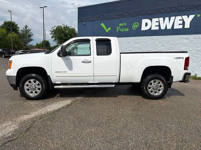 Used 2011 GMC Sierra 2500 SLT w/ SLT Convenience Package AWD/4WD image 2