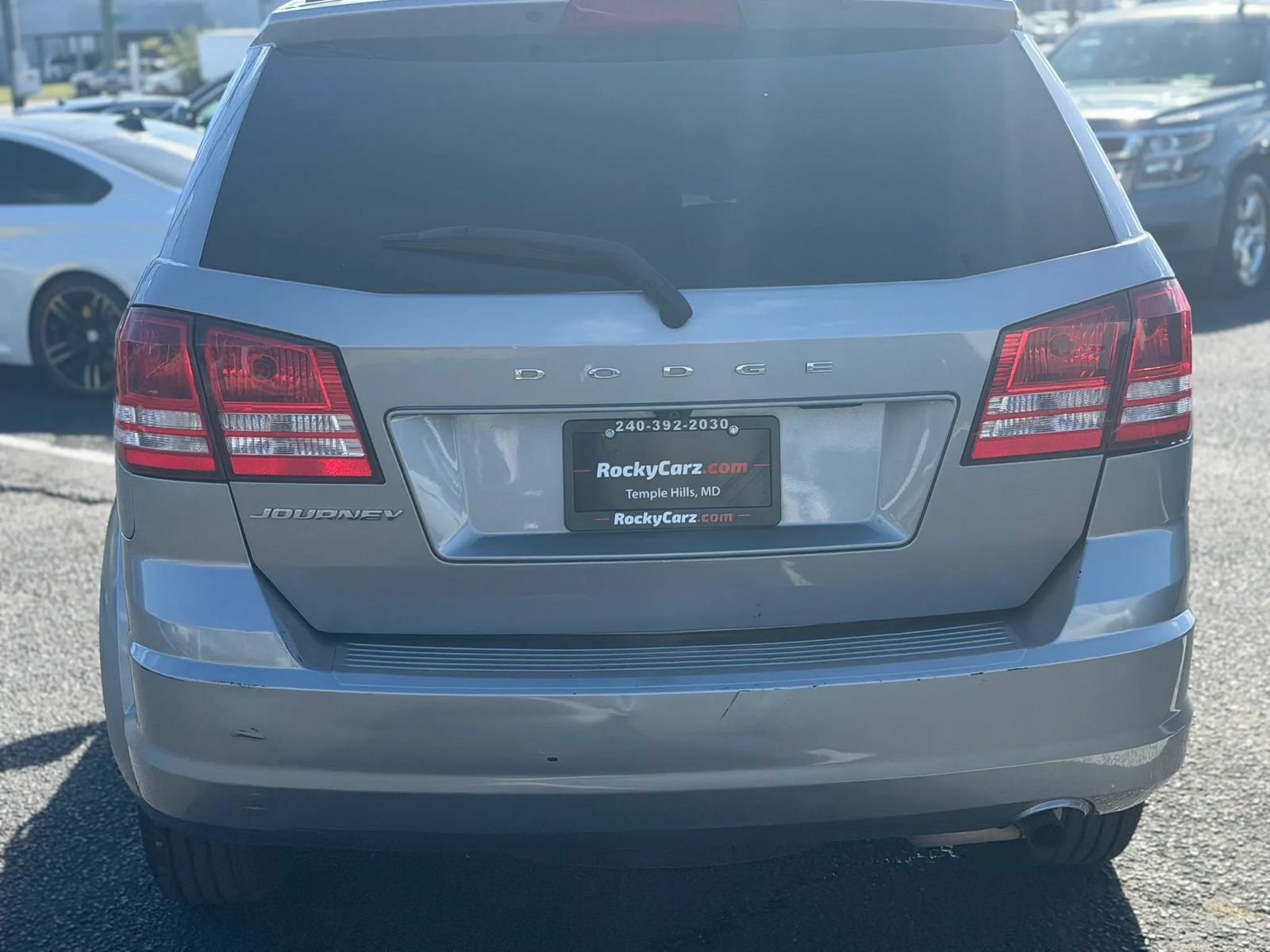 Used 2018 Dodge Journey SE w/ Connectivity Group FWD image 4