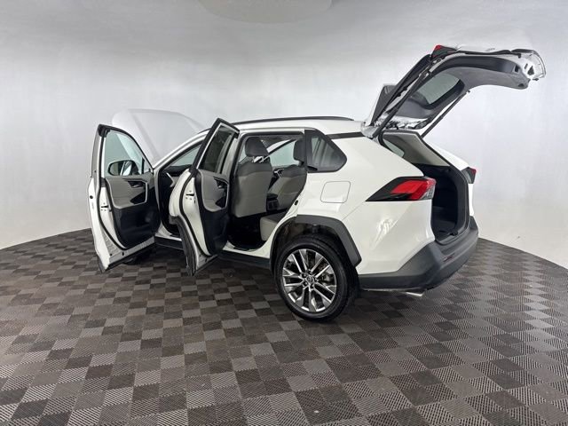 Used 2019 Toyota RAV4 XLE Premium w/ All Weather Liner Package image 18