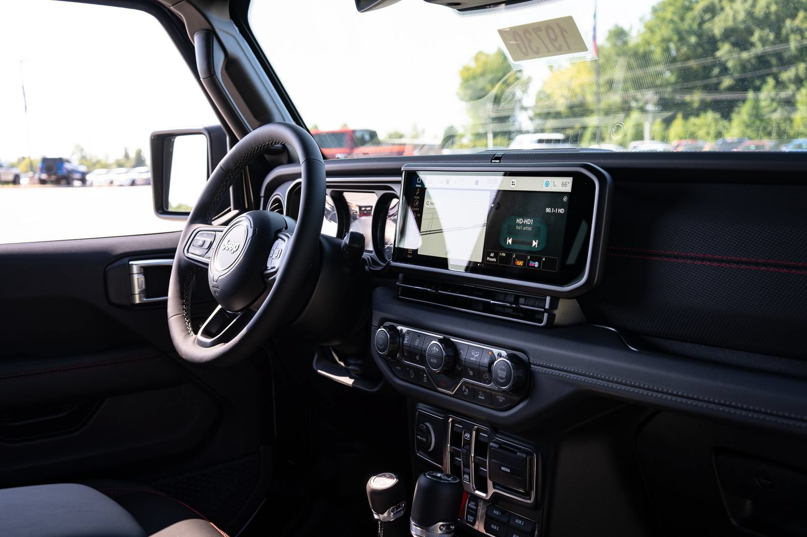 New 2027 Jeep Wrangler Unlimited Rubicon AWD/4WD image 40