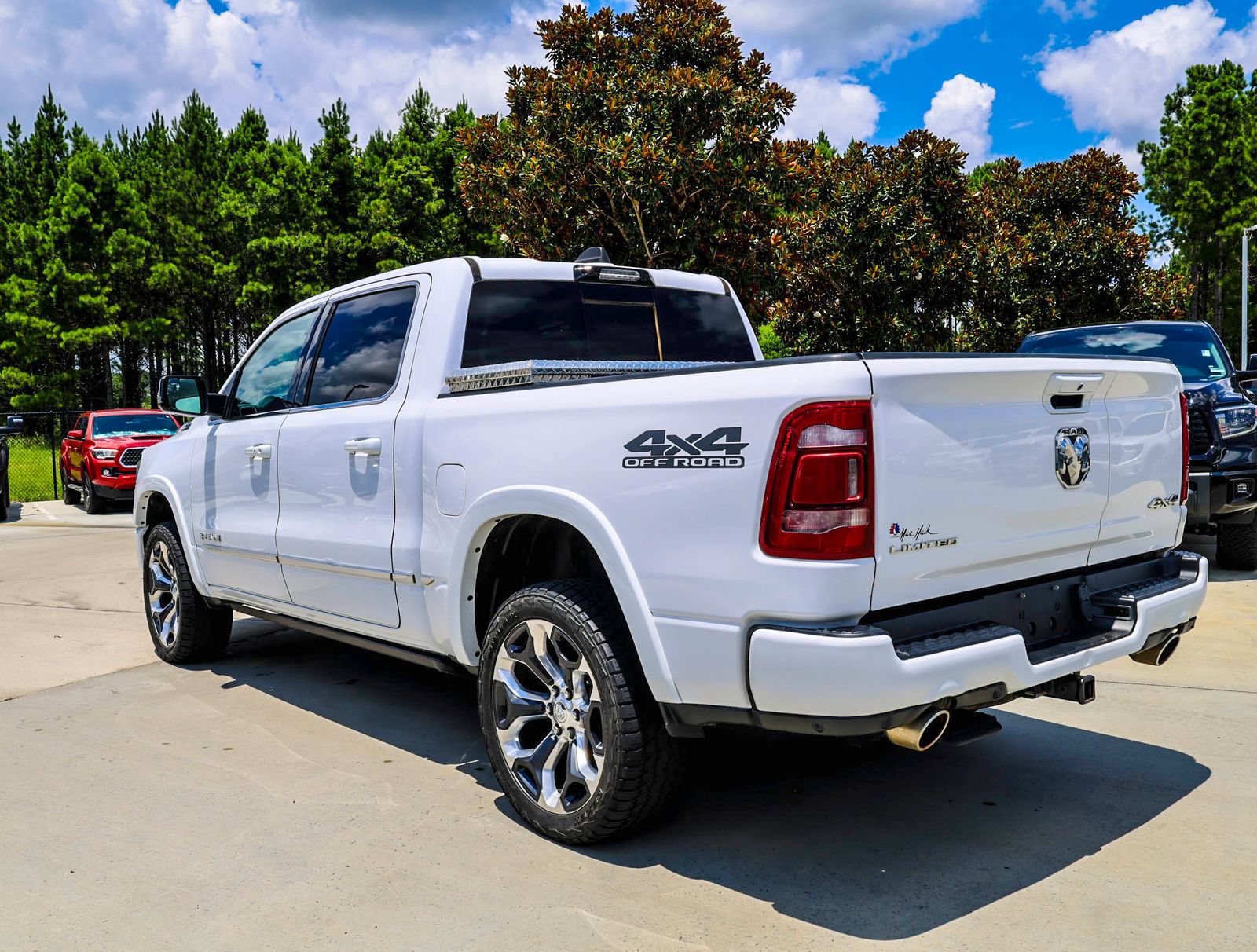 Used 2023 RAM 1500 Limited AWD/4WD image 5