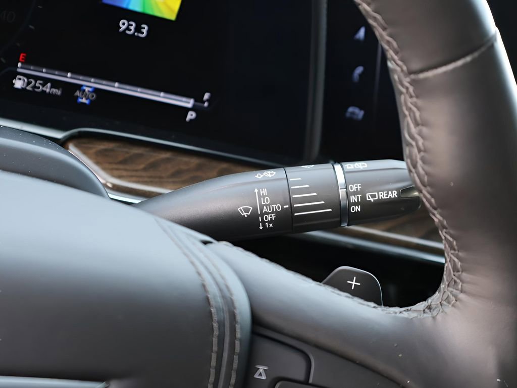 Used 2024 Cadillac Escalade Sport Platinum w/ Heavy-Duty Trailer Package image 38