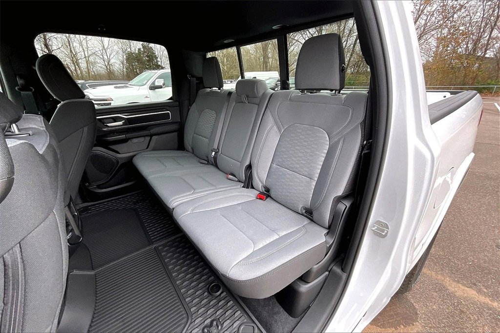 New 2026 RAM 1500 4x4 Crew Cab image 10