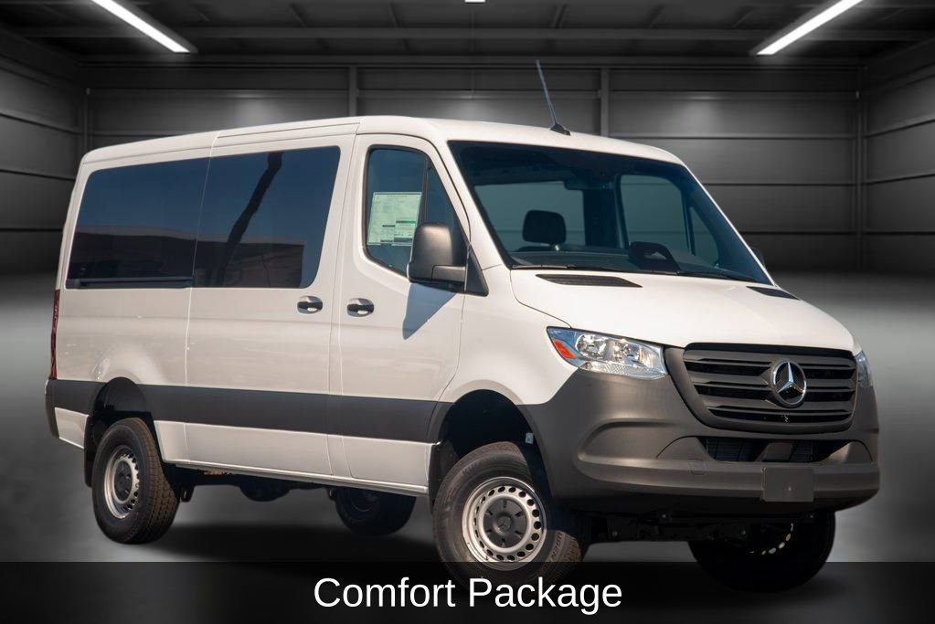 Used 2025 Mercedes-Benz Sprinter 144 Cargo image 3