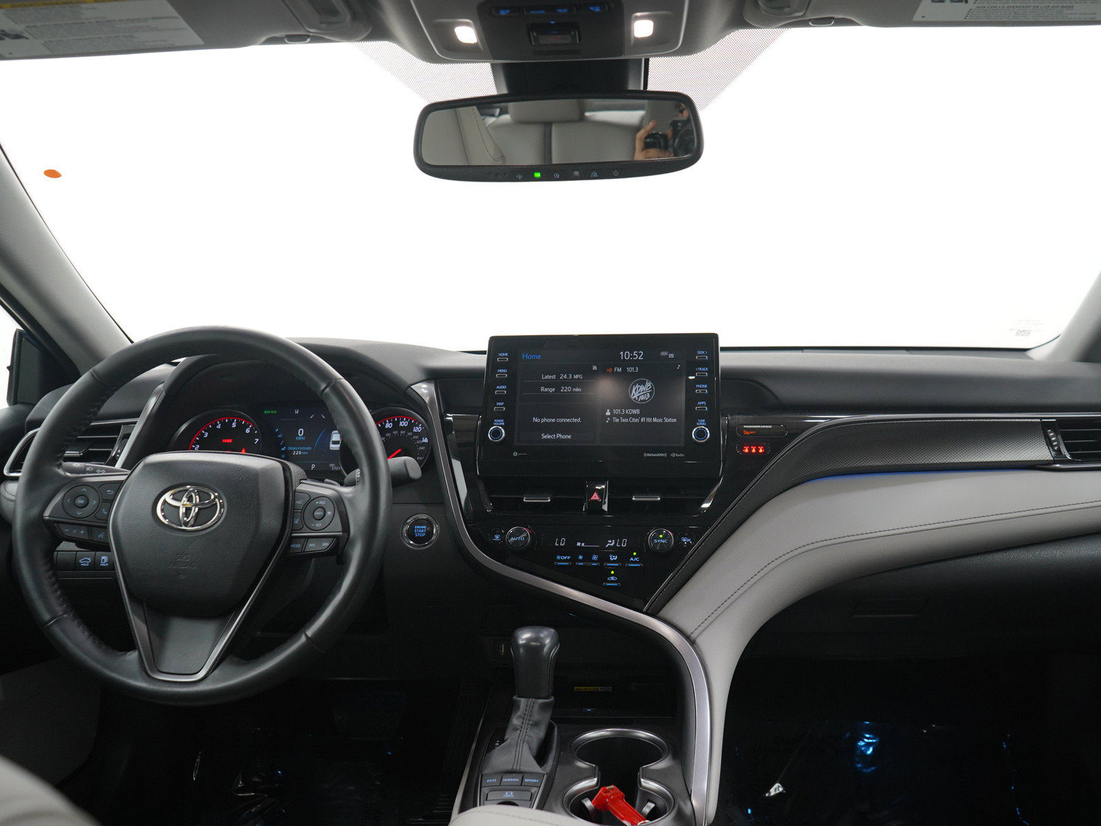 Used 2023 Toyota Camry XSE w/ Cold Weather Package AWD/4WD image 14