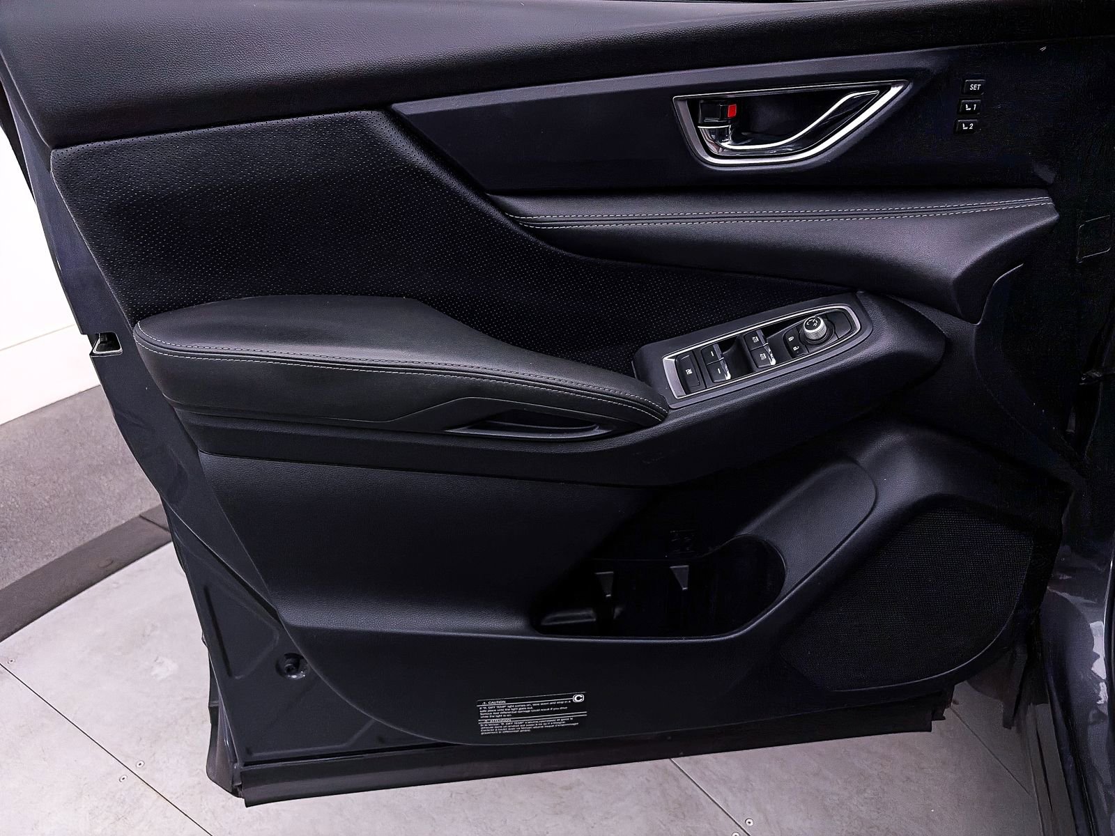 Used 2023 Subaru Ascent Limited image 15