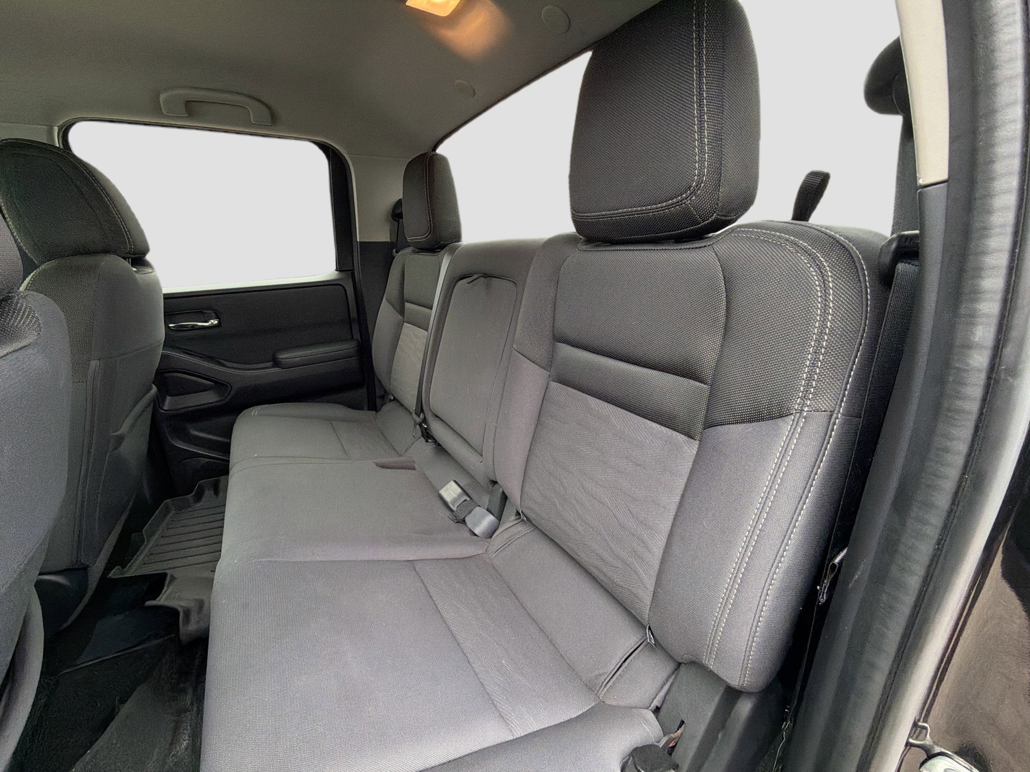 Used 2022 Nissan Frontier SV w/ Technology Package image 19