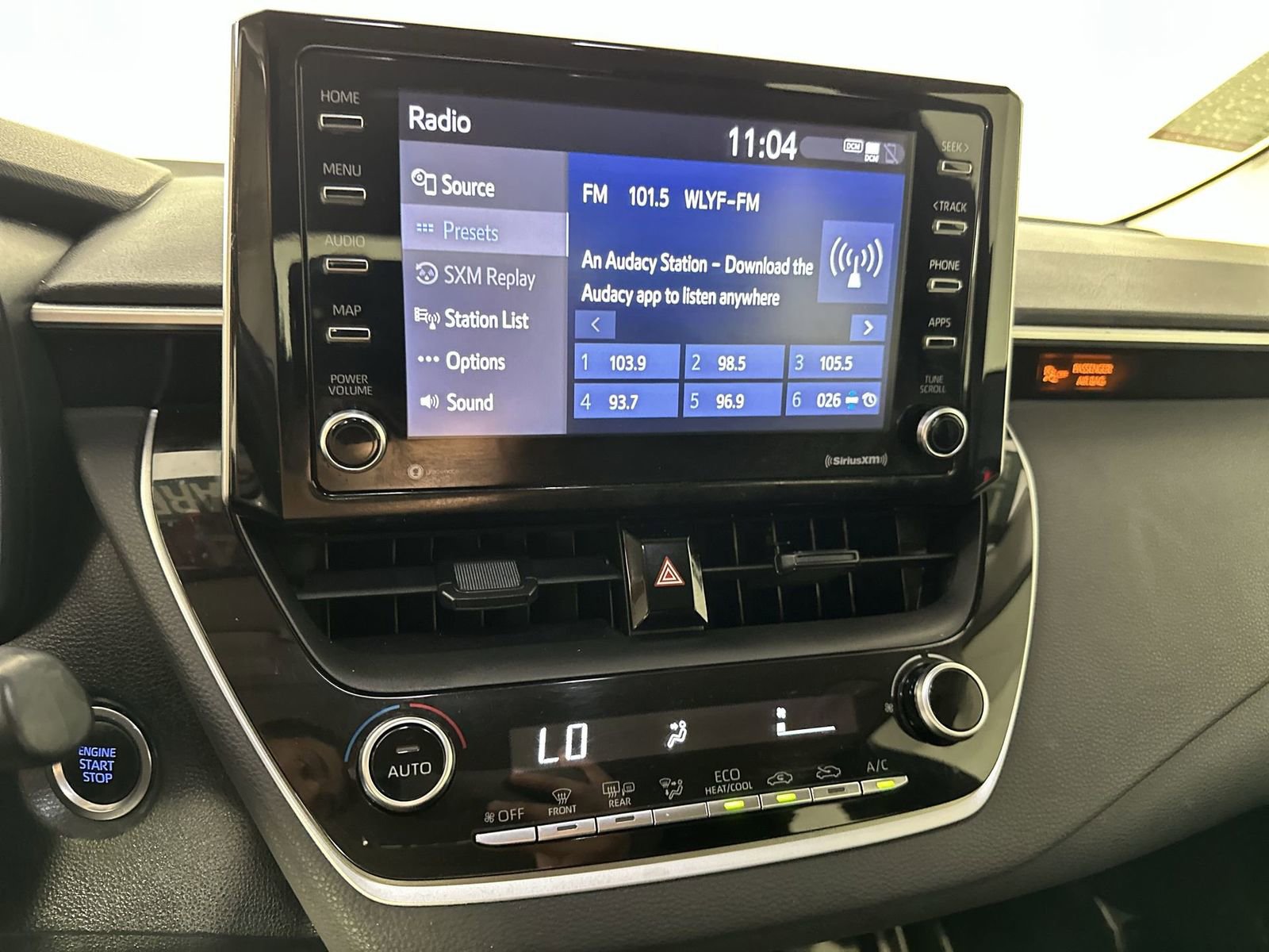 Used 2021 Toyota Corolla LE w/ LE Convenience Package FWD image 21
