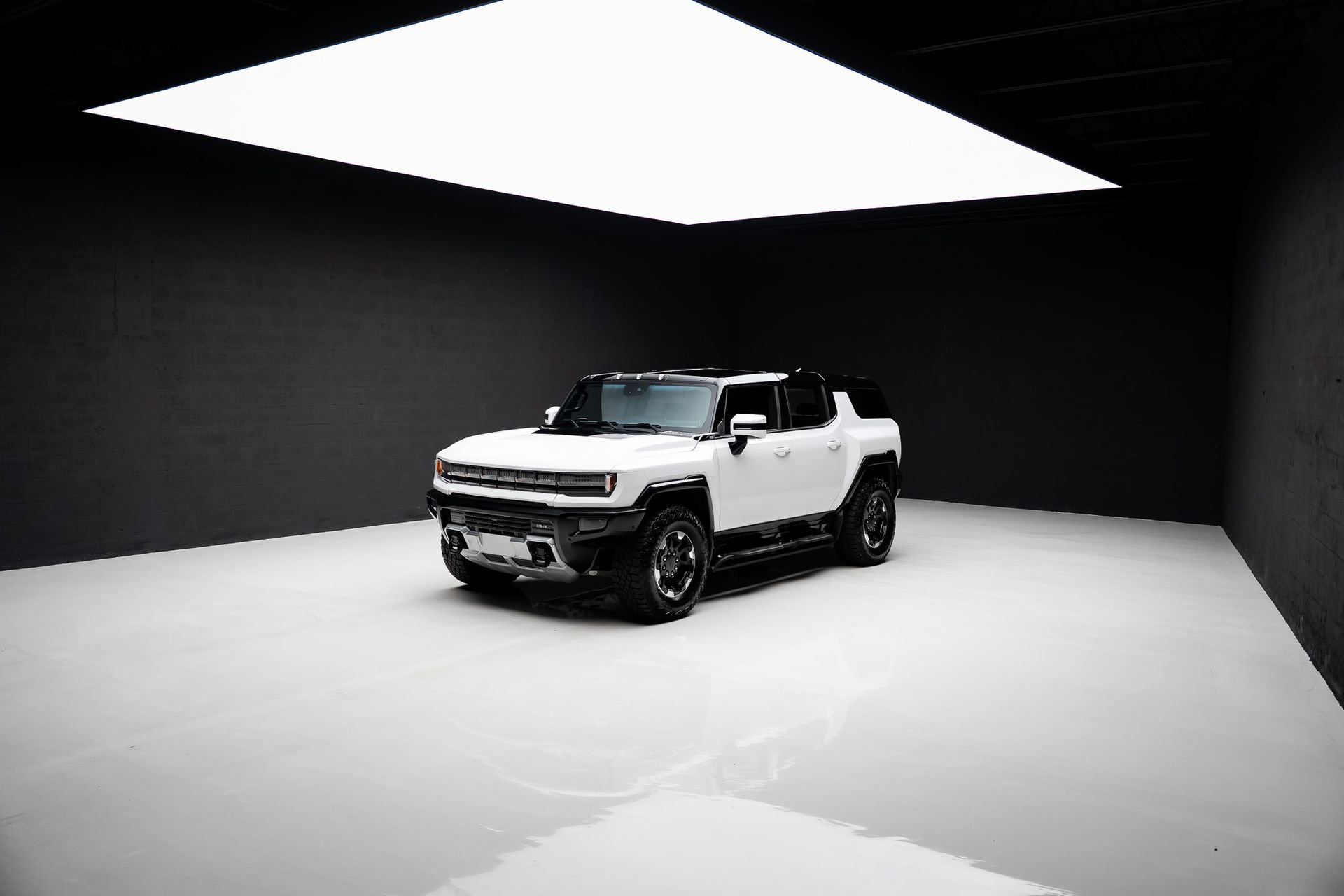 Used 2024 GMC Hummer EV 2X w/ Extreme Off-Road Package image 81