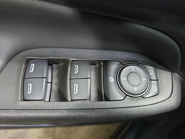 Used 2023 Chevrolet Equinox LT image 29