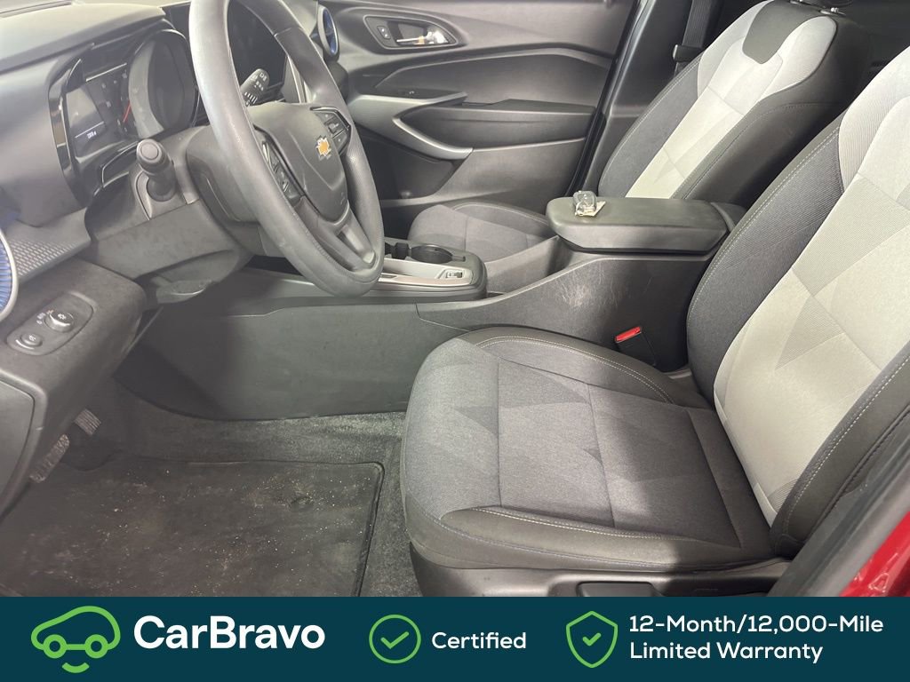 Certified 2025 Chevrolet Trax LS image 11