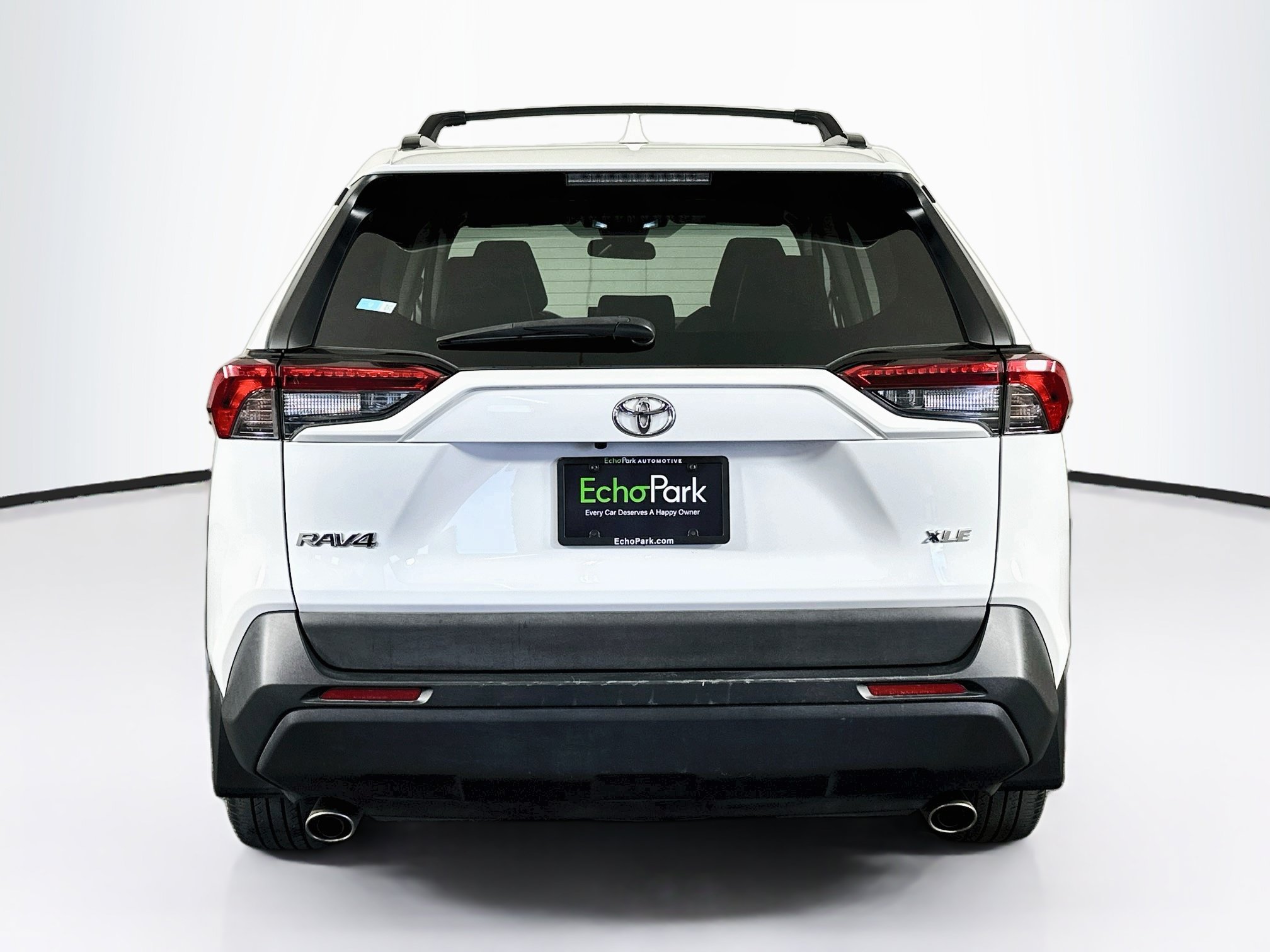 Used 2020 Toyota RAV4 XLE Premium w/ Carpet Mat Package FWD image 7