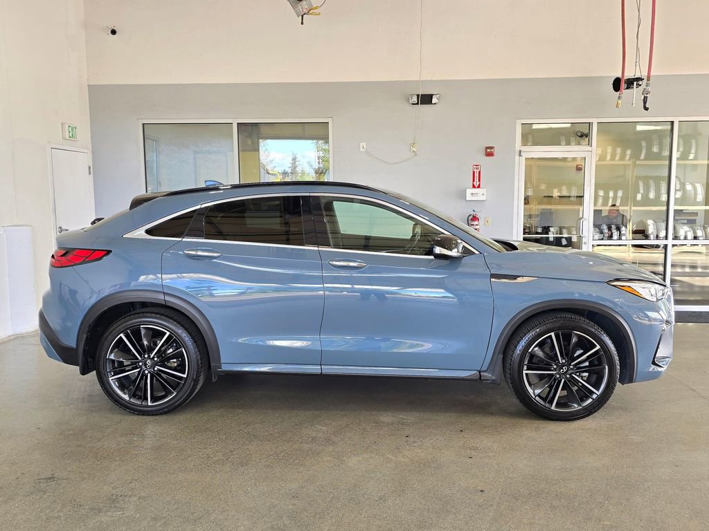 Used 2023 INFINITI QX55 Essential image 4