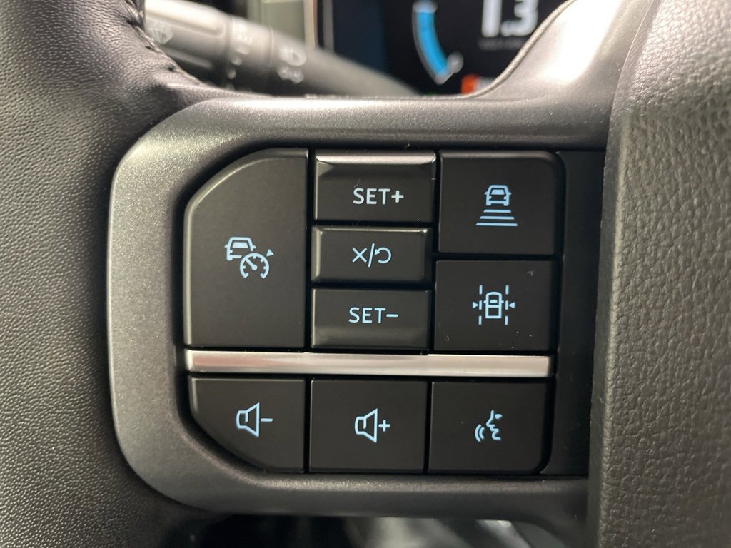 Used 2023 Ford F150 Lariat w/ Equipment Group 502A High image 40