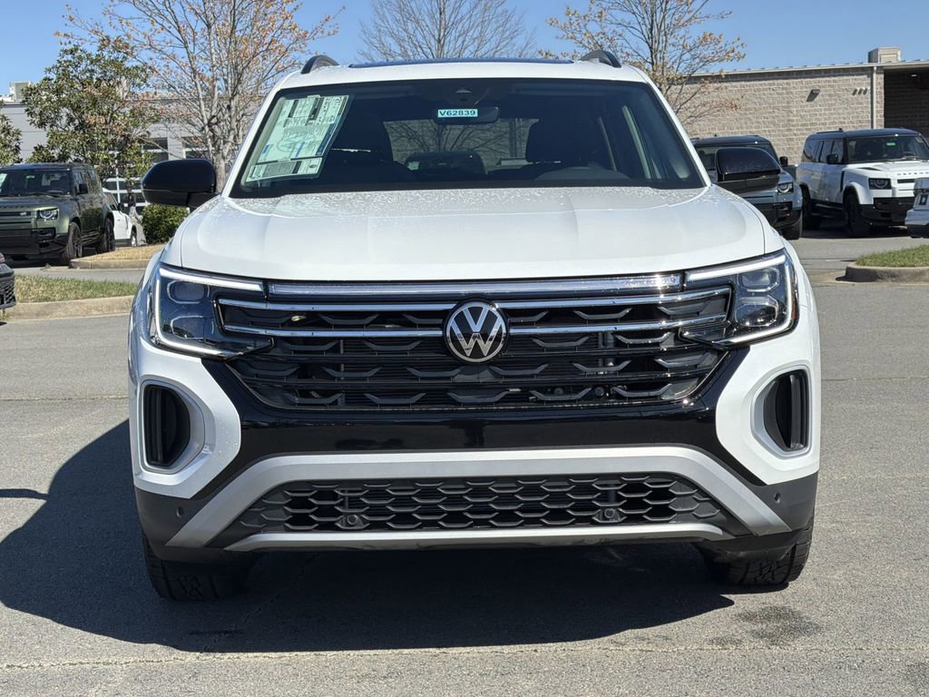 New 2026 Volkswagen Atlas Peak Edition image 8