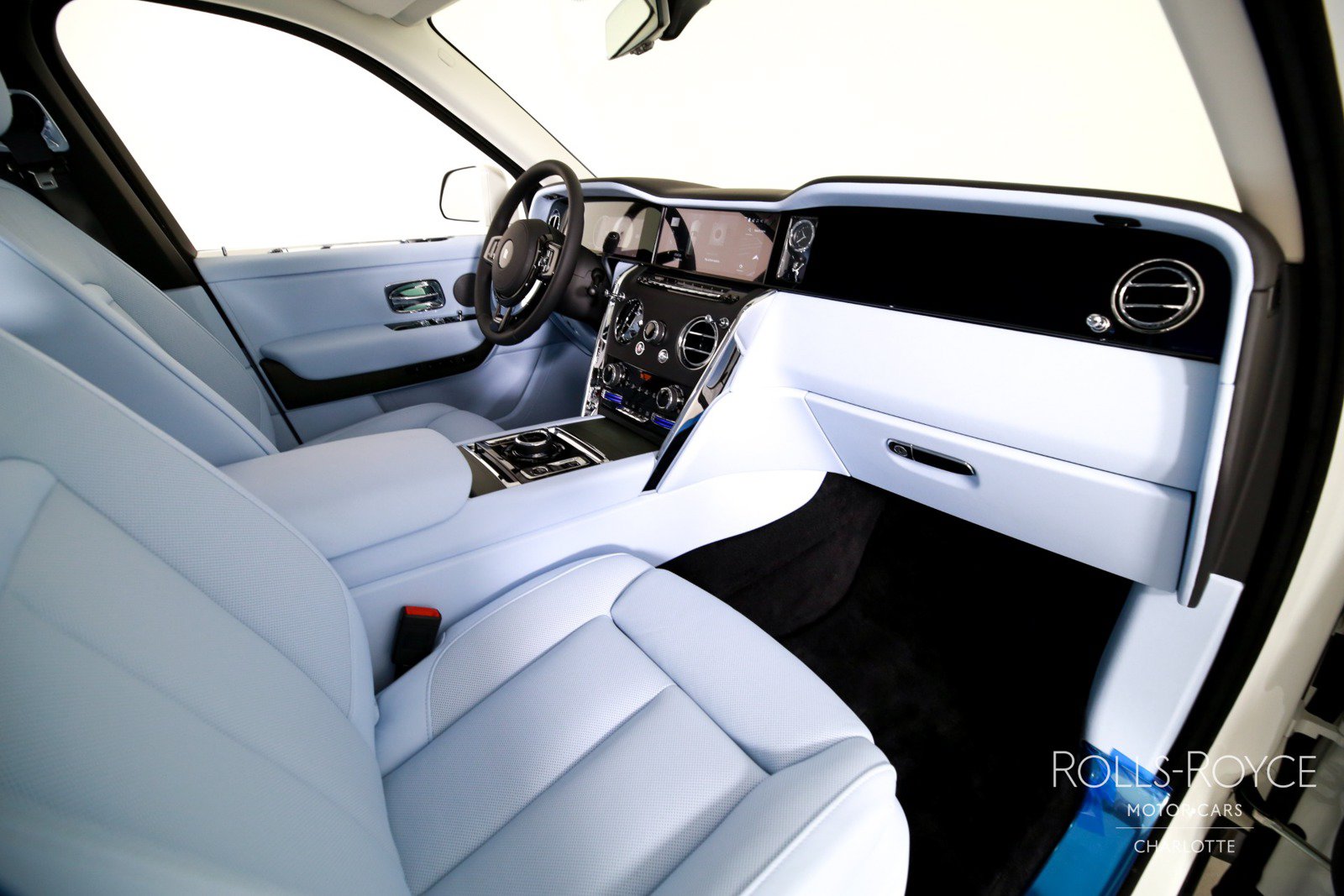 New 2026 Rolls-Royce Cullinan AWD/4WD image 35