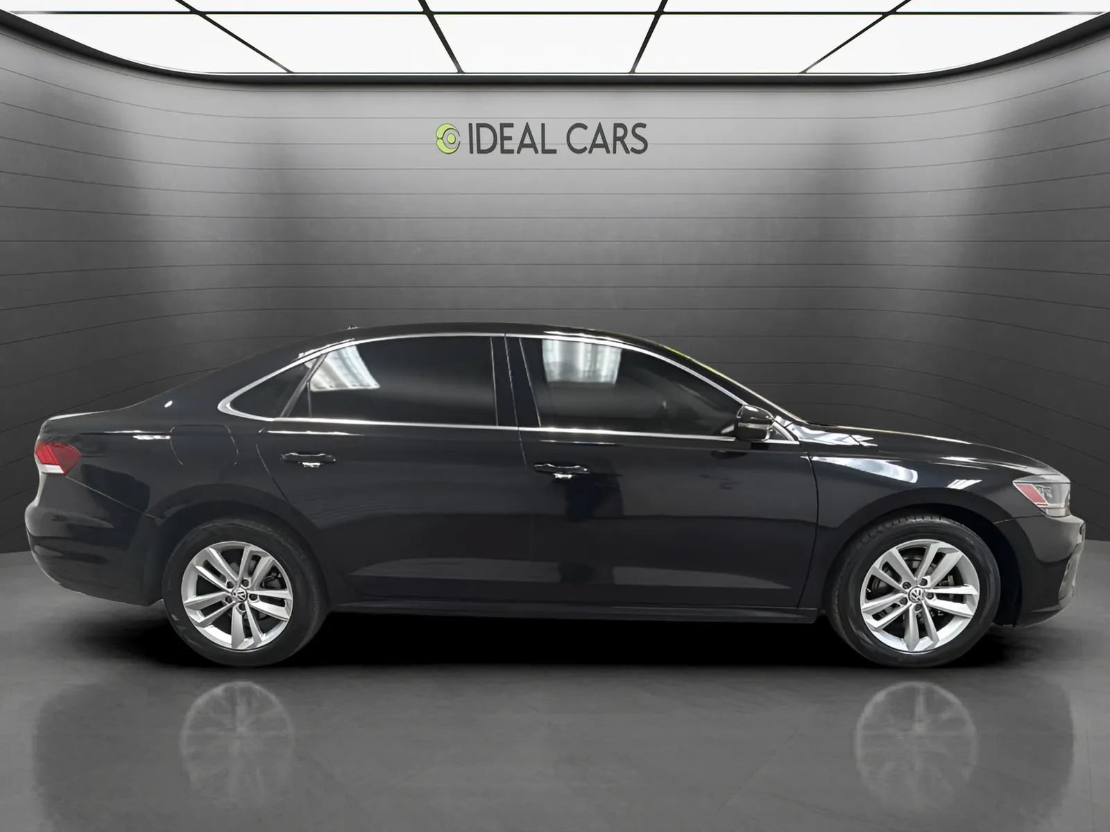 Used 2020 Volkswagen Passat 2.0T SE FWD image 4