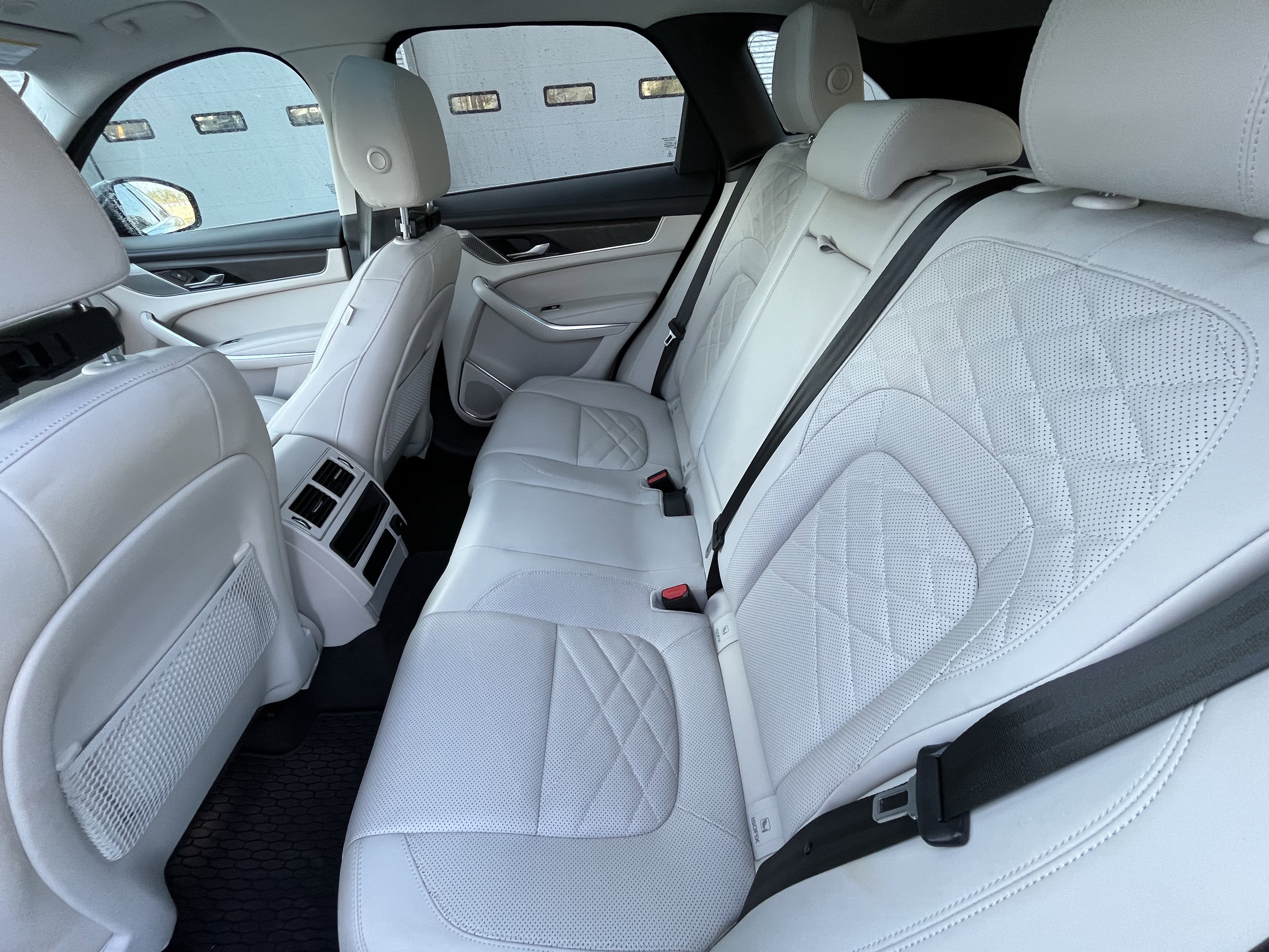 Certified 2023 Jaguar F-PACE S image 32