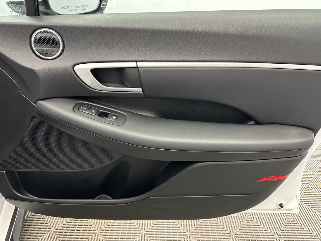 Certified 2025 Hyundai Sonata SEL FWD image 15
