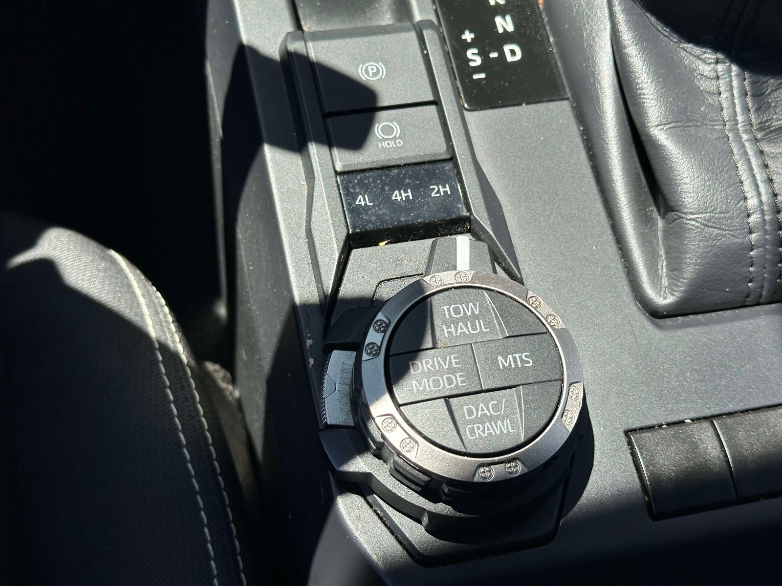 Used 2024 Toyota Tacoma TRD Off-Road AWD/4WD image 35