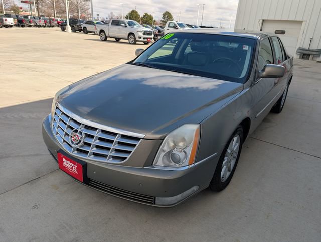 Used 2010 Cadillac DTS Luxury image 33