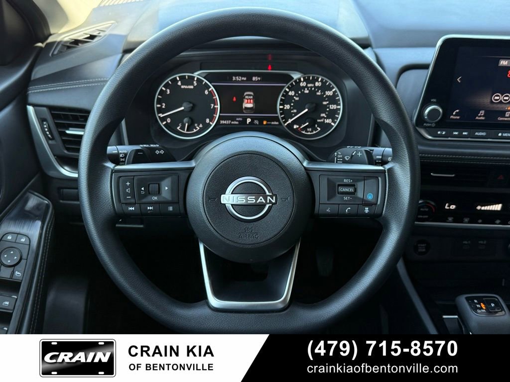 Used 2024 Nissan Rogue SV AWD/4WD image 14
