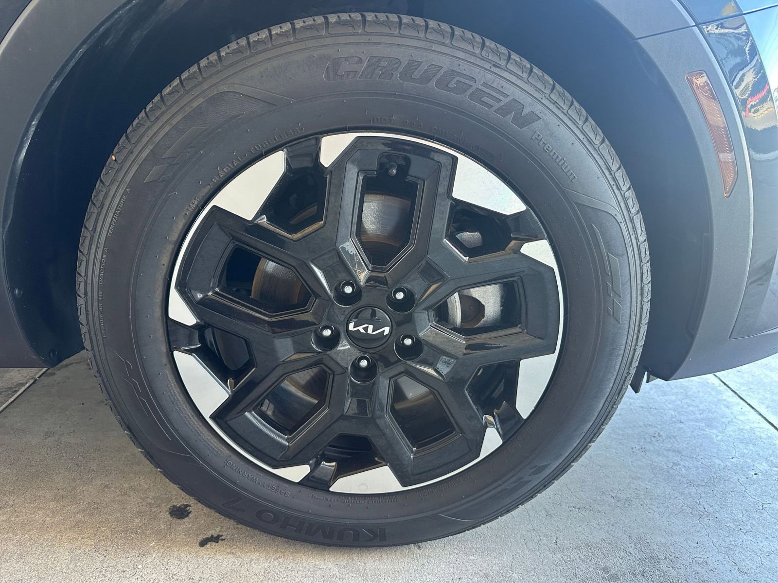 Used 2024 Kia Sorento S FWD image 33