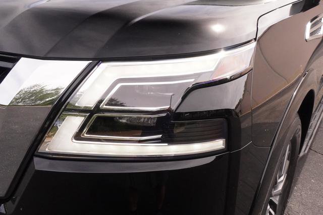 Used 2023 Nissan Armada SL w/ Captain's Chairs Package RWD image 36