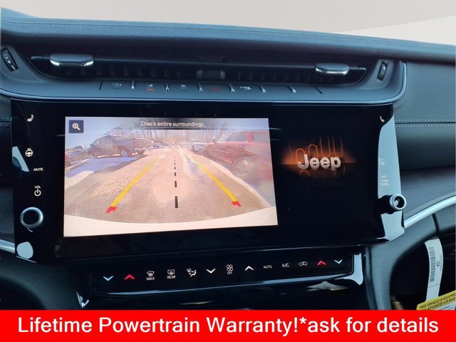 New 2026 Jeep Grand Cherokee Altitude AWD/4WD image 15