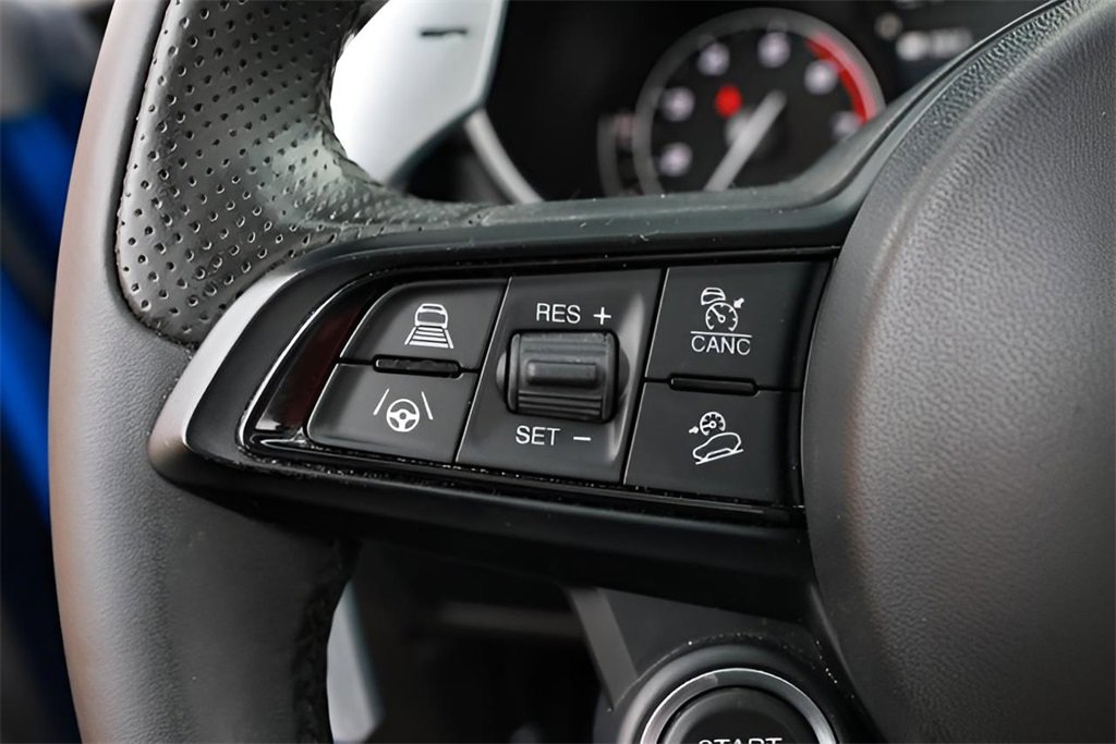 Used 2023 Alfa Romeo Stelvio Veloce image 36