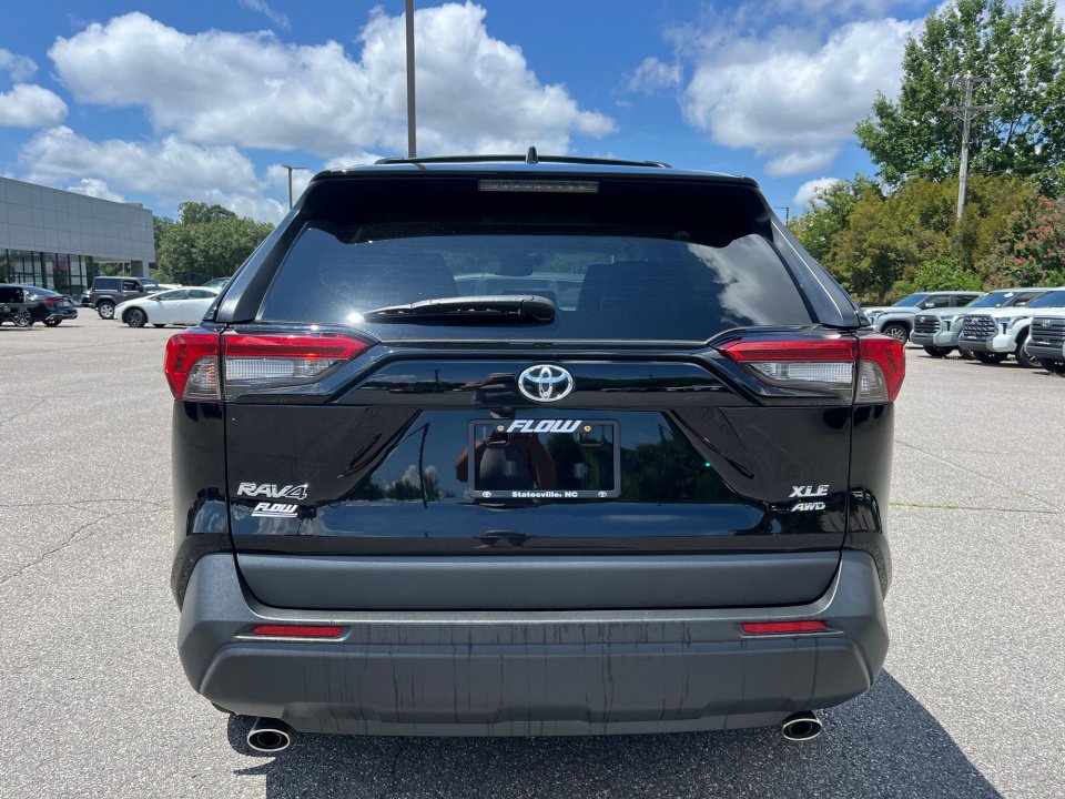 Used 2025 Toyota RAV4 XLE Premium w/ Weather Package AWD/4WD image 16
