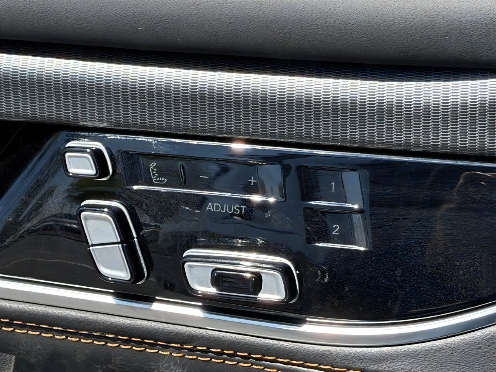 New 2026 Jeep Grand Wagoneer Summit AWD/4WD image 17