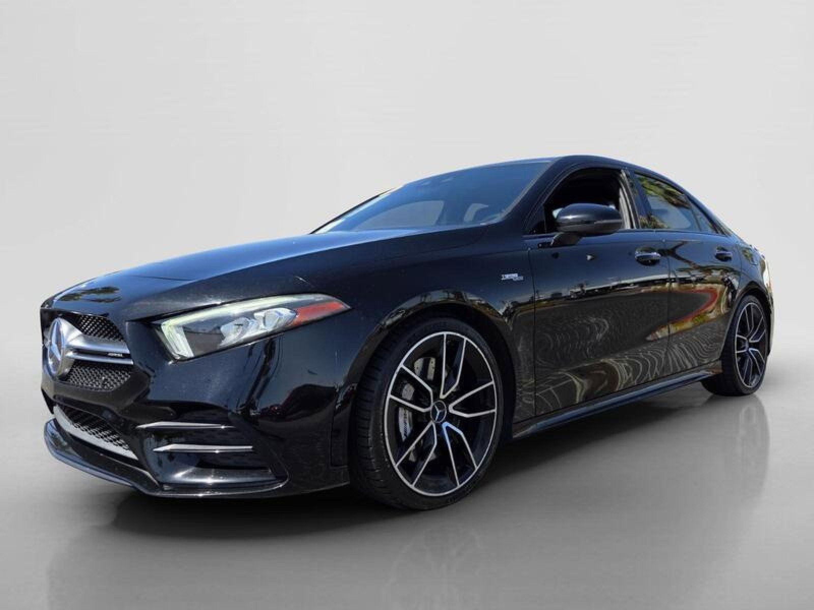 Certified 2021 Mercedes-Benz A 35 AMG 4MATIC image 7