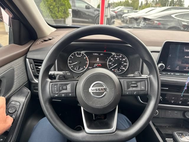 Used 2021 Nissan Rogue S AWD/4WD image 3
