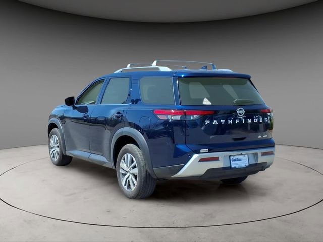 Used 2025 Nissan Pathfinder SL w/ Cargo Package AWD/4WD image 3