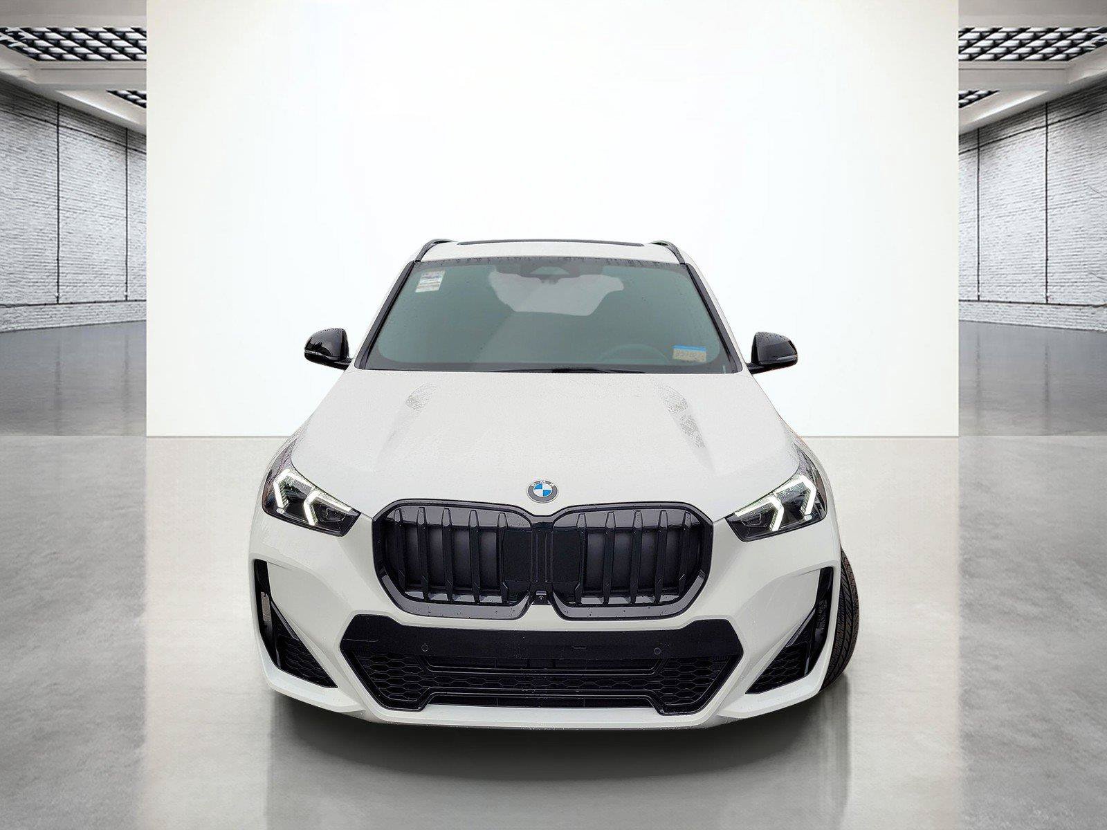 New 2027 BMW X1 xDrive28i w/ Technology Package AWD/4WD image 3