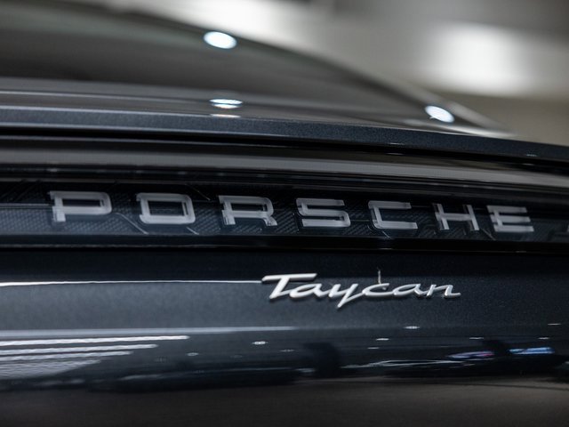 Used 2025 Porsche Cayenne S image 20