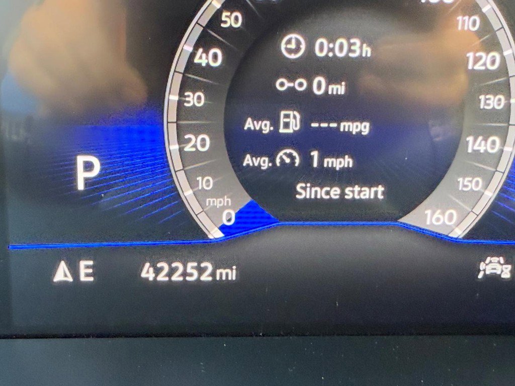 Used 2024 Volkswagen Tiguan SE image 19