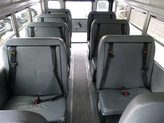 Used 2007 Chevrolet Express 3500 w/ School Bus Package RWD image 19