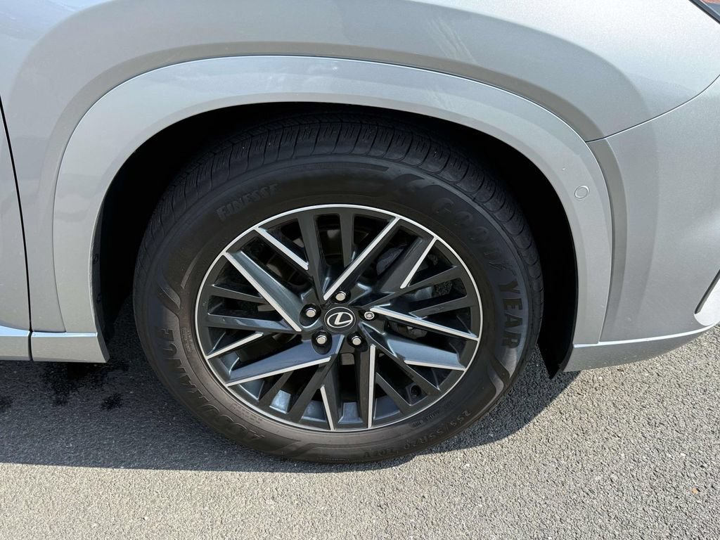 Used 2025 Lexus TX 350 AWD w/ Technology Package image 7