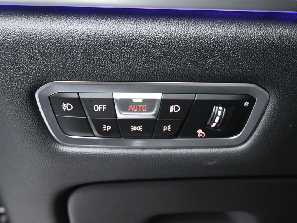 Used 2022 BMW X7 xDrive40i w/ Premium Package image 19