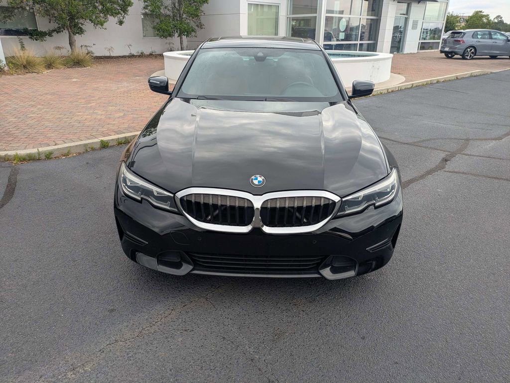 Used 2022 BMW 330i Sedan w/ Driving Assistance Package RWD image 10