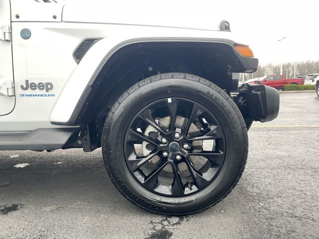 Used 2025 Jeep Wrangler Unlimited Sahara image 33
